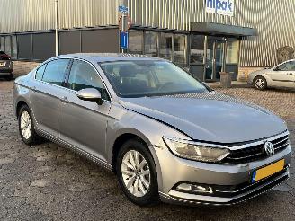 Volkswagen Passat 1.6 TDI Comfortline AUTOMAAT picture 3