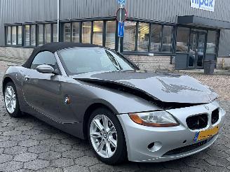 skadebil auto BMW Z4 Roadster 2.2i 2004/6