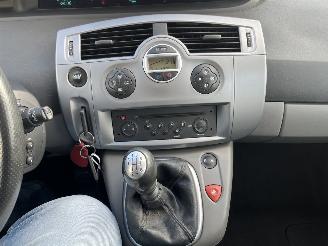 Renault Scenic 1.6-16V Business Line picture 19