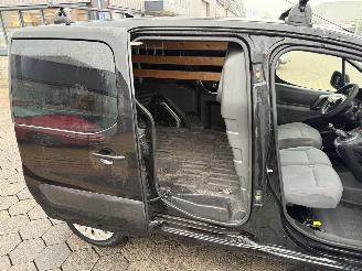 Citroën Berlingo 1.6 e-HDI 500 Club Economy picture 15