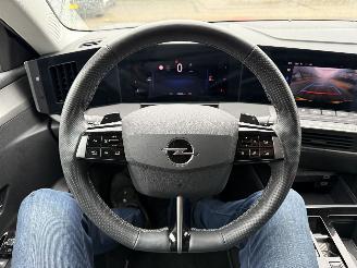 Opel Astra 1.2 Elegance picture 17