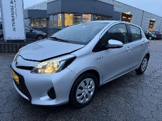 Auto incidentate Toyota Yaris 1.5 Full Hybrid Aspiration 2012/10