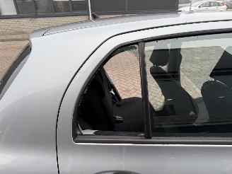 Toyota Yaris 1.0 VVTi Terra picture 9