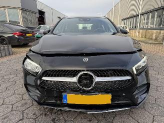 Mercedes A-klasse A-klasse 180 Premium Plus picture 2