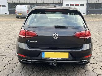 Volkswagen Golf e-Golf 100KW picture 5