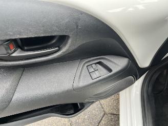 Peugeot 108 1.0 e-VTi Active picture 15