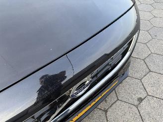 Volvo V-40 1.6 D2 R-Design picture 3