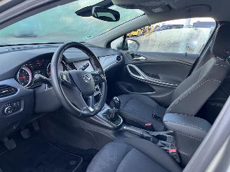 Opel Astra Sports Tourer 1.0 Turbo 120 Jaar Edition picture 12