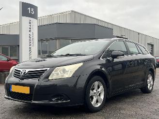 krockskadad bil auto Toyota Avensis Wagon 1.6 VVTi Comfort 2009/9