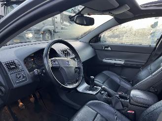Volvo V-50 2.4i Summum picture 10