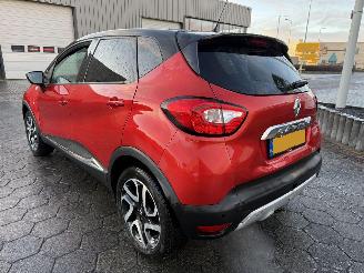 Renault Captur 0.9 TCe Helly Hansen picture 7