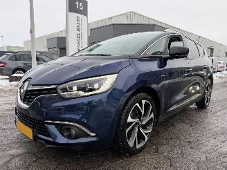 Coche accidentado Renault Scenic 1.3 TCe Bose 2019/12