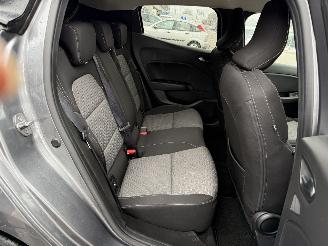 Renault Clio TCe 90 Evolution picture 11