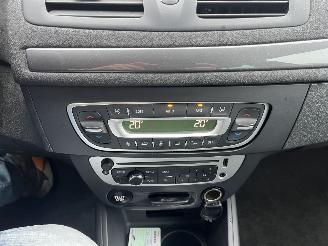 Renault Mégane Estate 1.2 TCe Limited picture 18