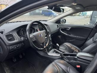 Volvo V-40 1.6 D2 Summum picture 12
