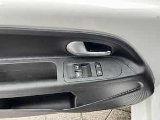 Volkswagen Up! 1.0 BMT up! beats picture 16