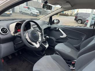 Ford Ka 1.2 Titanium picture 12
