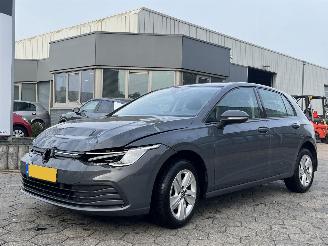 Unfallwagen Volkswagen Golf 1.0 eTSI Life Business 2021/9