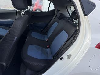 Hyundai I-10 1.0i i-Motion Comfort picture 12