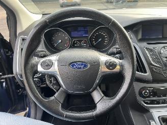 Ford Focus Wagon 1.0 EcoBoost Titanium picture 13