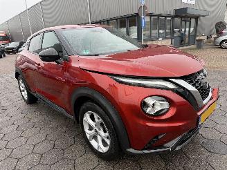 Nissan Juke 1.0 DIG-T Tekna picture 3