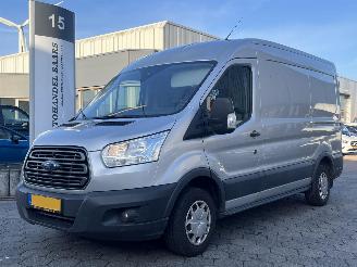 skadebil bedrijf Ford Transit 310 2.0 TDCI L2H3 Trend 2019/2