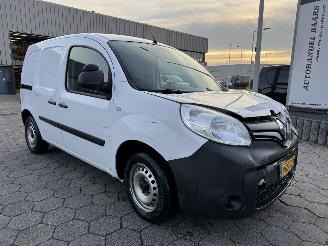 dañado vehículos comerciales Renault Kangoo 1.5 Blue dCi 80 Comfort 2020/8