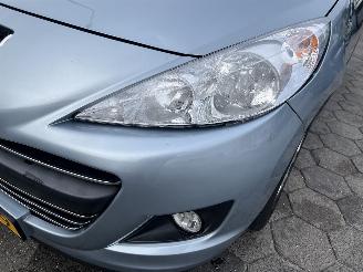 Peugeot 207 1.6 VTi Première picture 10