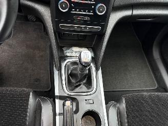 Renault Mégane Estate 1.2 TCe Limited picture 21