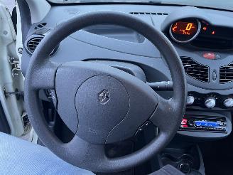 Renault Twingo 1.2 16V Authentique picture 15