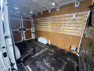 Volkswagen Crafter 30 2.0 TDI L3H3 Highline picture 11