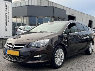 krockskadad bil auto Opel Astra Sports Tourer 1.6 CDTi Business + 2015/8