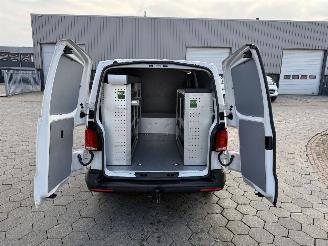 Volkswagen Transporter 2.0 TDI L2H3 32 Comfortline picture 14