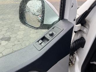 Volkswagen Transporter 2.0 TDI L1H1 Highline 114pk picture 12