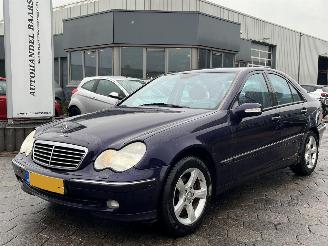 Unfallwagen Mercedes C-klasse 200 K. Elegance AUTOMAAT 2000/10