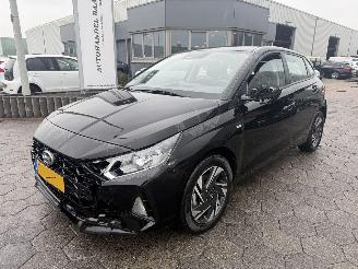 uszkodzony samochody osobowe Hyundai Bayon 1.0 T-GDI Comfort 2023/1