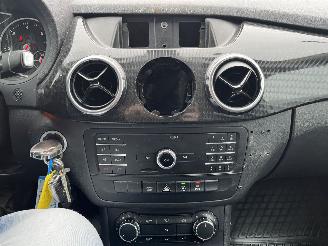 Mercedes B-klasse 220 d Ambition AUTOMAAT picture 24