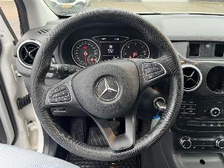 Mercedes B-klasse 220 d Ambition AUTOMAAT picture 22