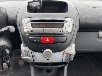 Toyota Aygo 1.0-12V + picture 15