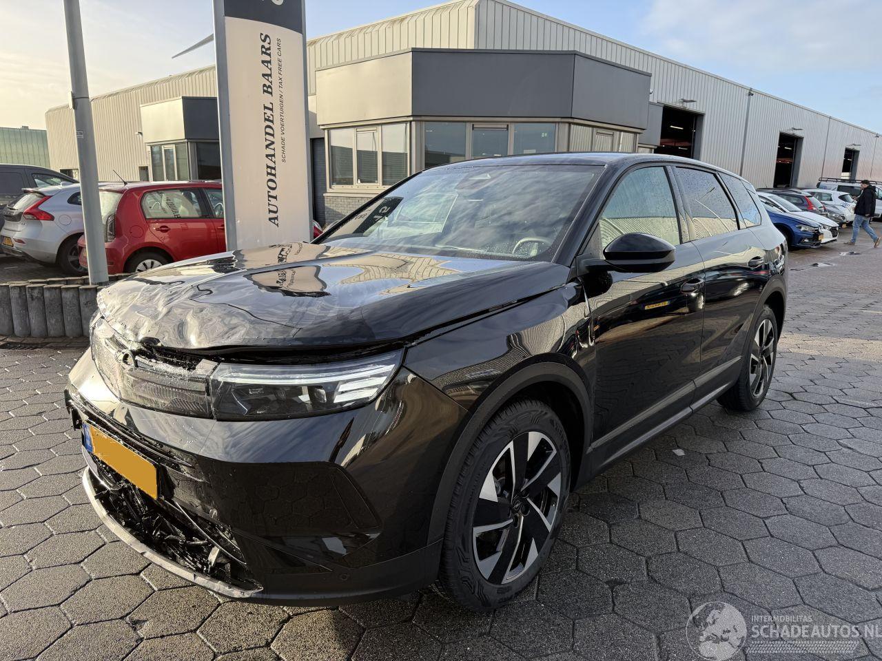 Opel Grandland 1.2 Turbo Hybrid GS