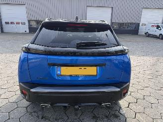 Peugeot 2008 1.2 Hybrid 136 GT picture 6