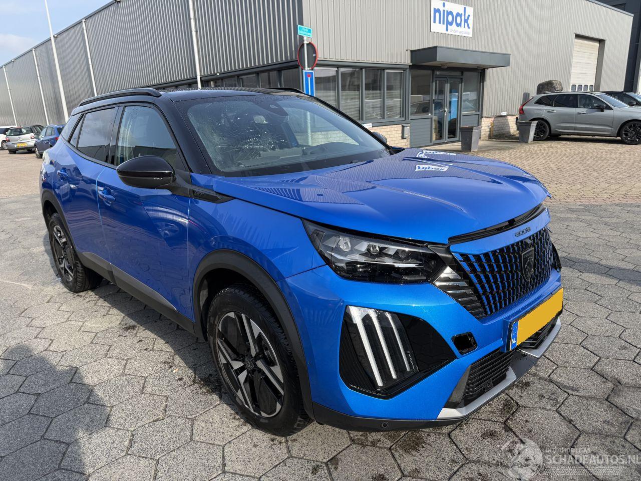 Peugeot 2008 1.2 Hybrid 136 GT