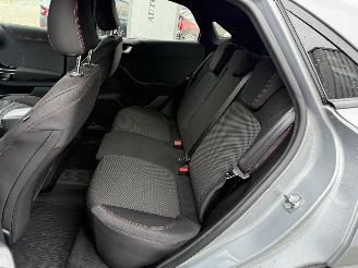 Ford Puma 1.0 EcoBoost Hybrid ST-Line picture 11