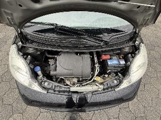 Peugeot 107 1.0-12V XS picture 8