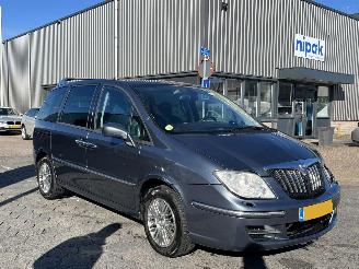 Schadeauto Lancia Phedra 2.2 JTD Platino 2008/4