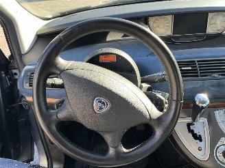 Lancia Phedra 2.2 JTD Platino picture 17