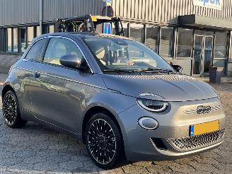 Fiat 500E La Prima 42 kWh AUTOMAAT picture 3