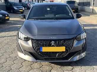 Peugeot 208 1.2 PureTech GT AUTOMAAT picture 2