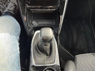 Peugeot 2008 1.2 PureTech GT picture 22