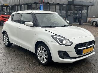 Suzuki Swift 1.2 Stijl Smart Hybrid picture 3